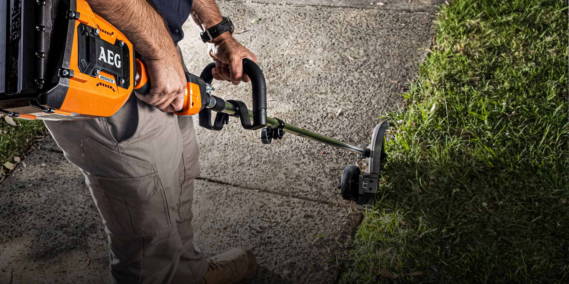 INTEGRATED BLADE GUIDE